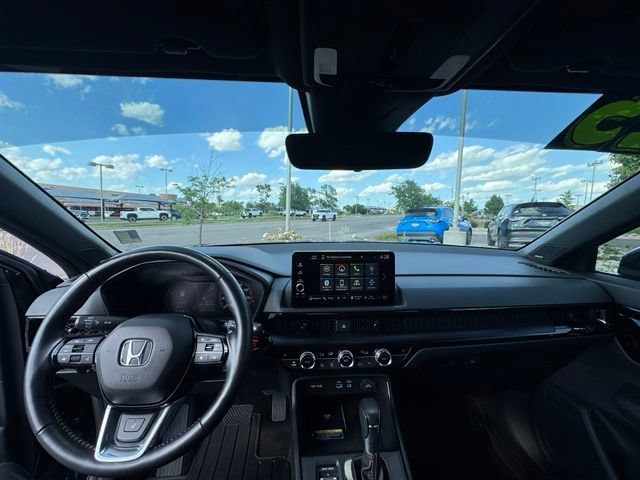 Used 2025 Honda CR-V Sport Touring image 10
