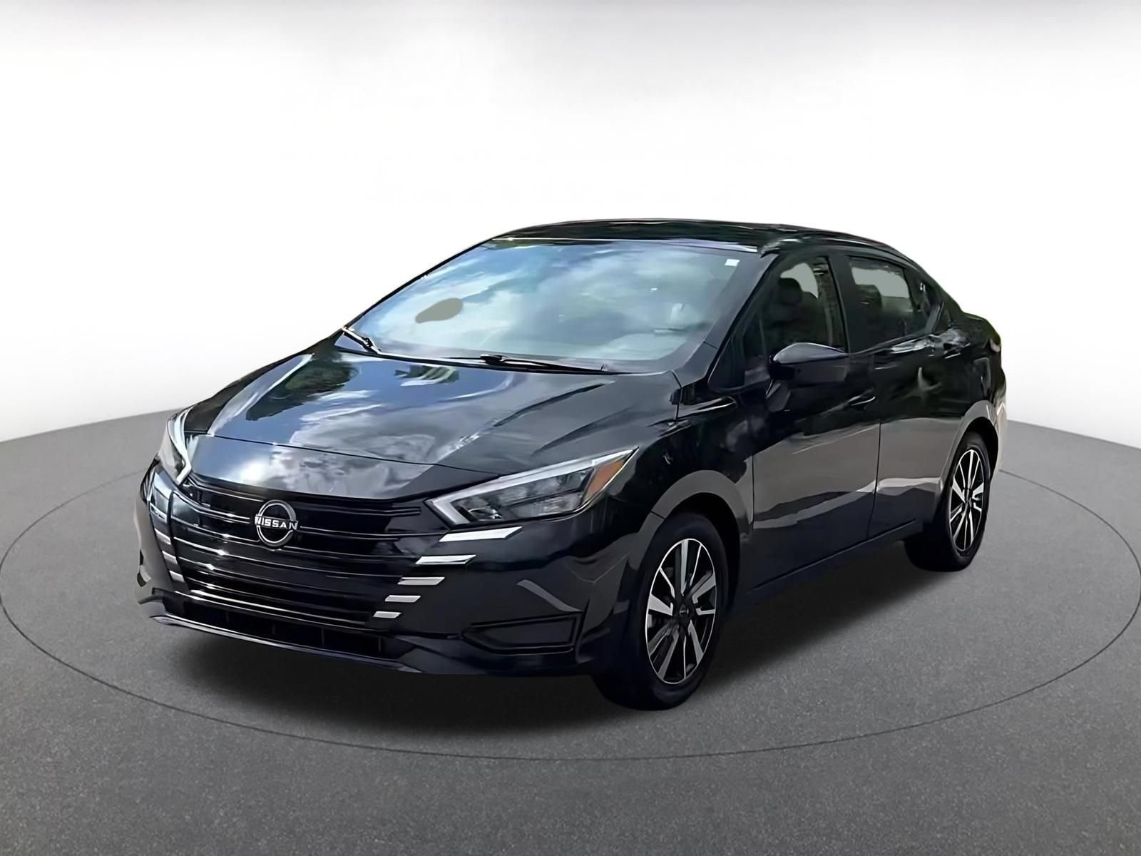 Used 2025 Nissan Versa SV FWD image 7
