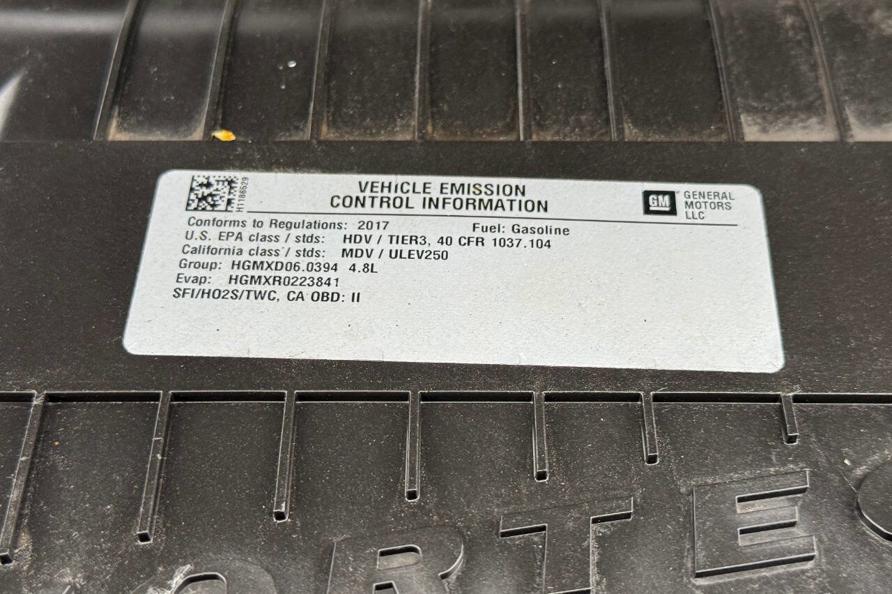 Used 2017 Chevrolet Express 2500 image 33