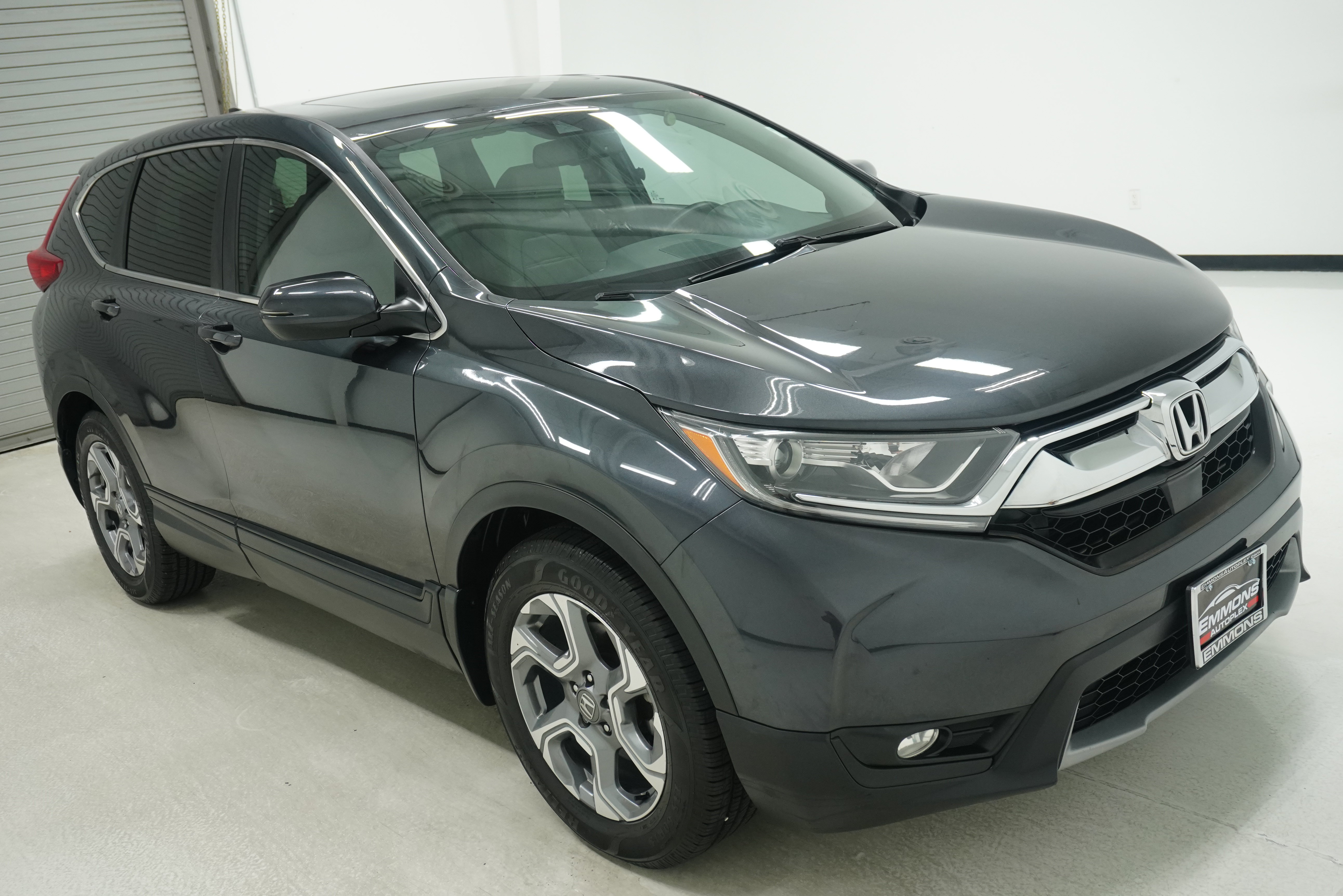 Used 2017 Honda CR-V EX-L image 3