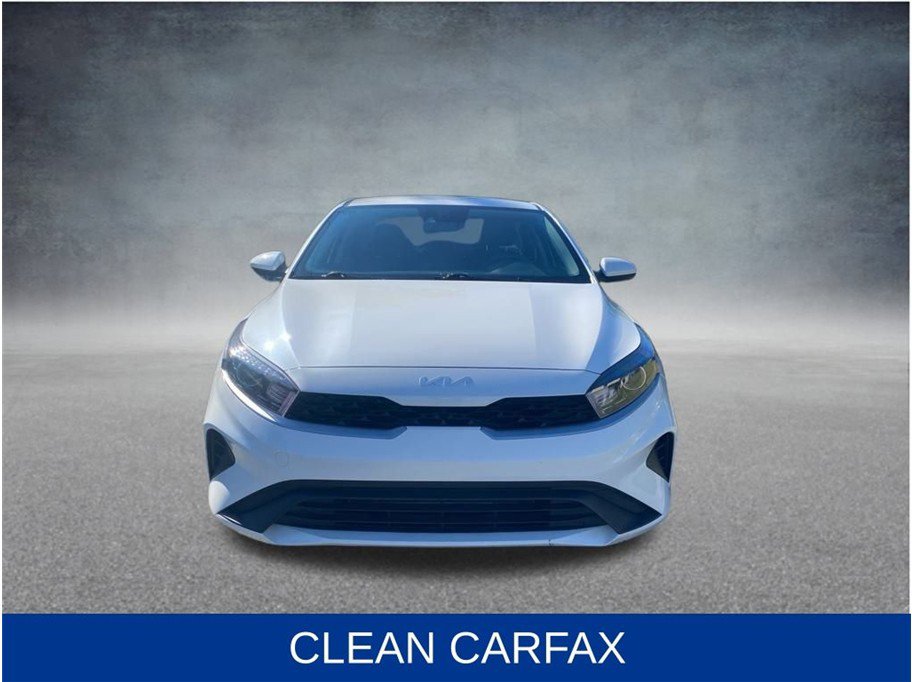 Used 2024 Kia Forte LXS image 3