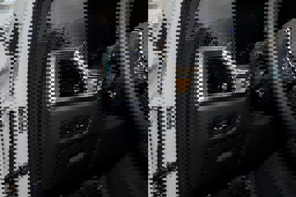 New 2026 BMW X5 xDrive50e w/ Premium Package image 14