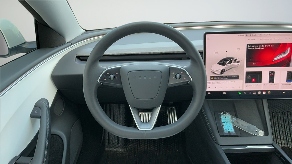 Used 2025 Tesla Model 3 Performance AWD/4WD image 9
