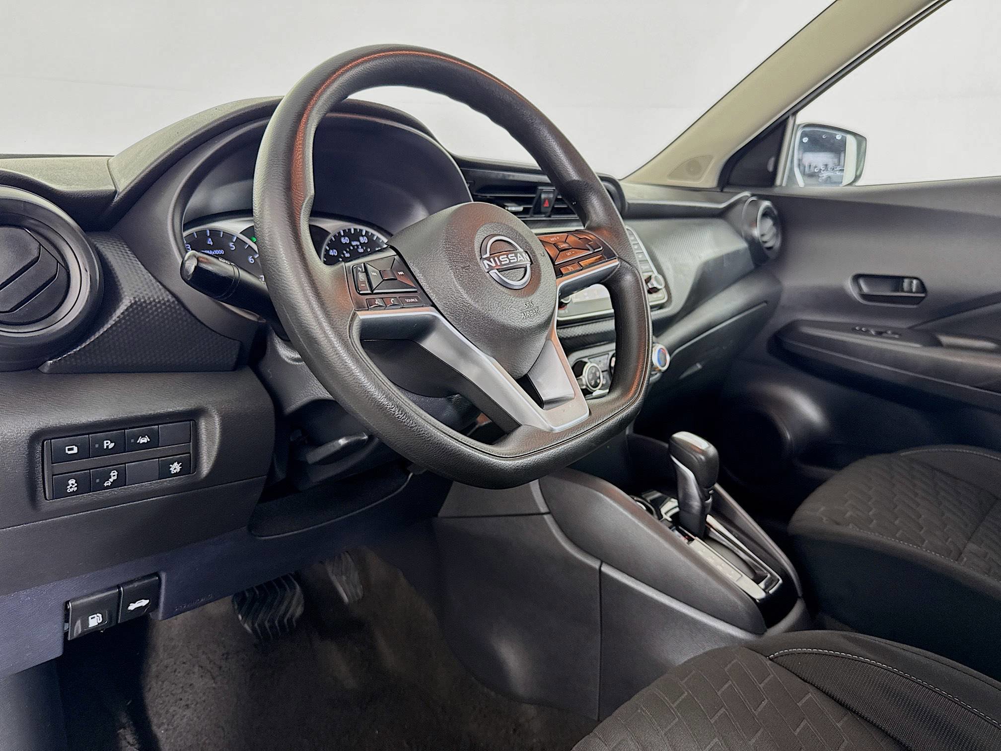 Used 2022 Nissan Kicks S image 22