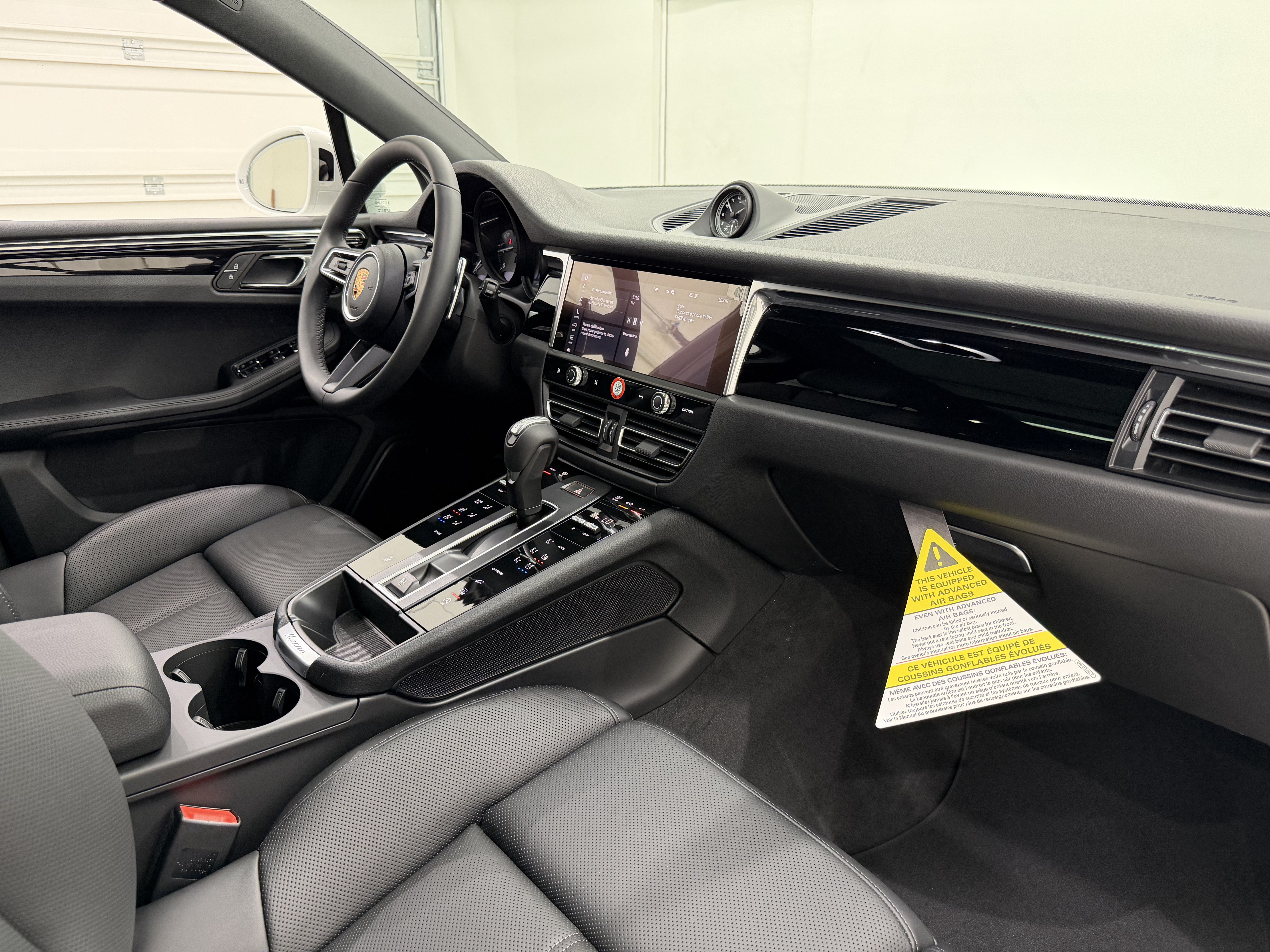 New 2026 Porsche Macan AWD/4WD image 24