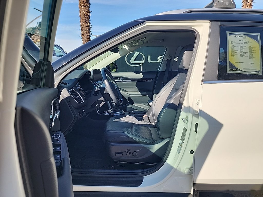 Used 2022 Kia Seltos SX AWD/4WD image 8