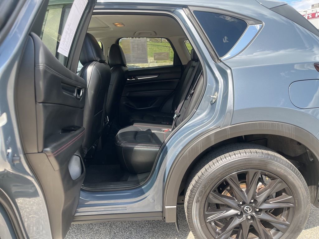 Used 2025 MAZDA CX-5 Carbon Edition image 16