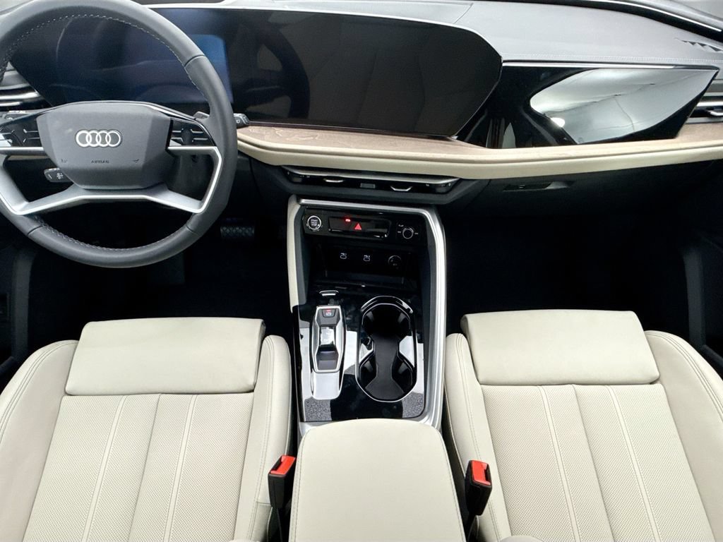 Used 2025 Audi Q5 Premium Plus w/ Premium Plus AWD/4WD image 14