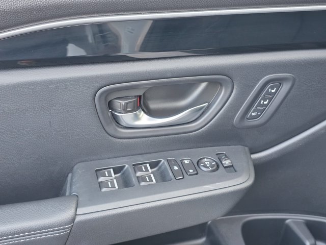Used 2024 Honda Pilot EX-L image 11