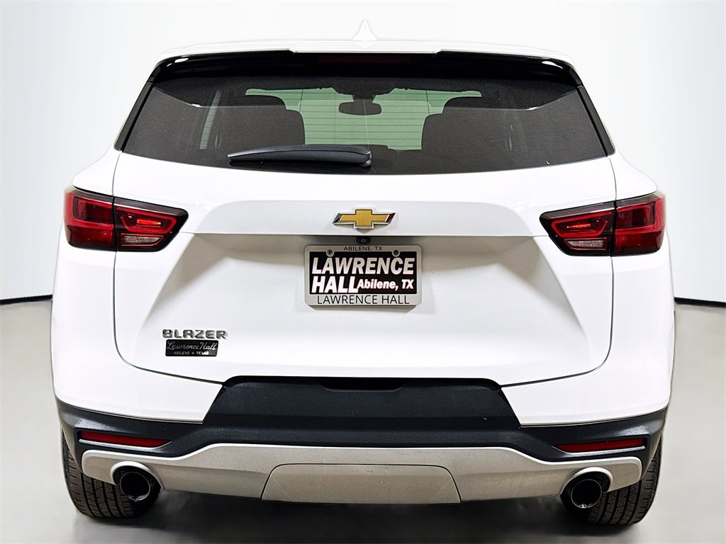Used 2023 Chevrolet Blazer LT w/ Driver Confidence Package image 5