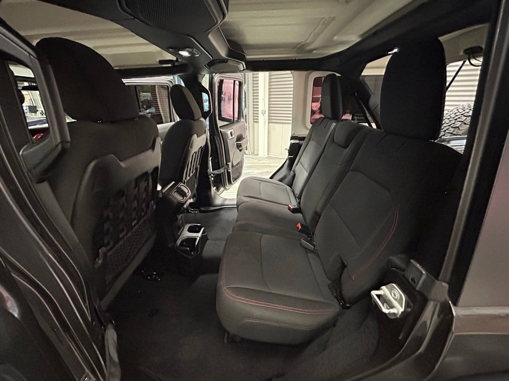 Used 2018 Jeep Wrangler Unlimited Rubicon image 50