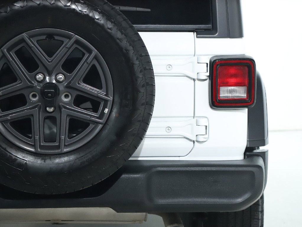 Used 2025 Jeep Wrangler Sport S image 45