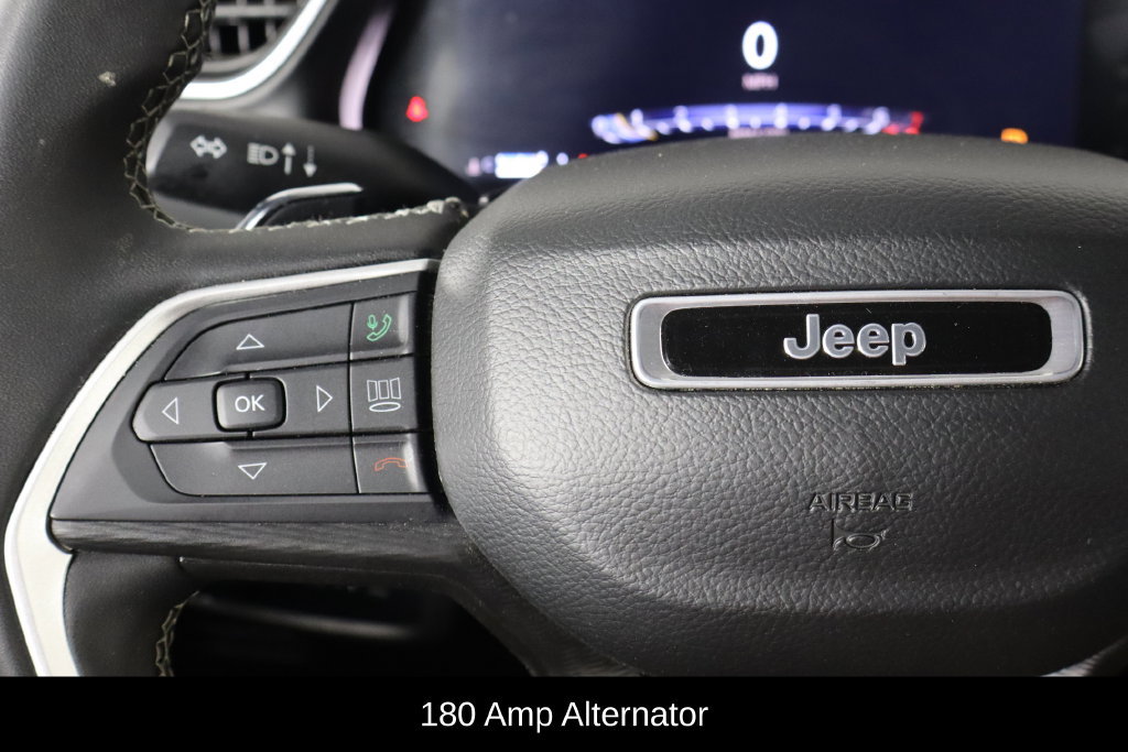 Used 2023 Jeep Grand Cherokee Laredo w/ Trailer Tow Prep Group (B) AWD/4WD image 8