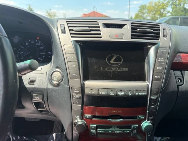 Used 2007 Lexus LS 460 L w/ Luxury Pkg RWD image 11