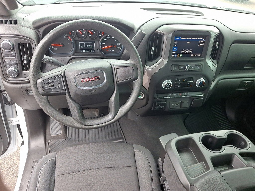 Used 2024 GMC Sierra 2500 Pro w/ Convenience Package image 10