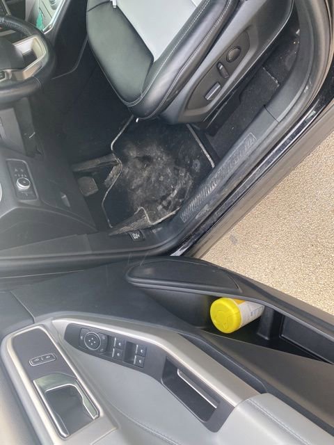 Used 2022 Ford Explorer XLT w/ Equipment Group 202A image 10