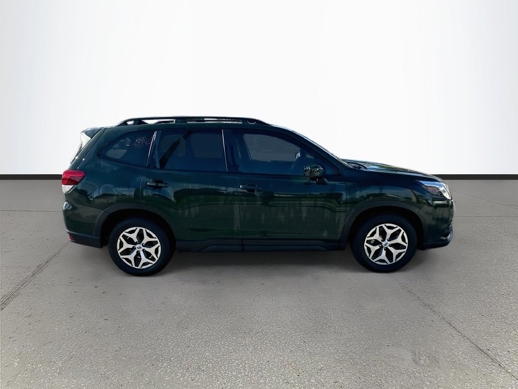 Certified 2024 Subaru Forester Premium AWD/4WD image 7