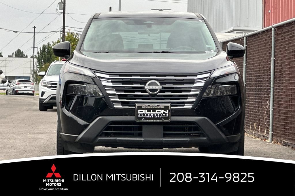 Used 2025 Nissan Rogue SV AWD/4WD image 9