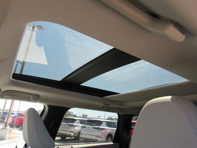 New 2026 Mitsubishi Outlander SE FWD image 25