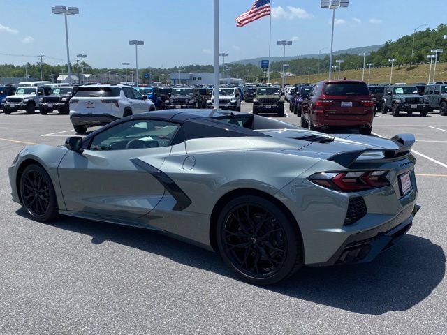 Used 2024 Chevrolet Corvette Stingray Preferred Conv w/ Z51 Performance Package RWD image 4