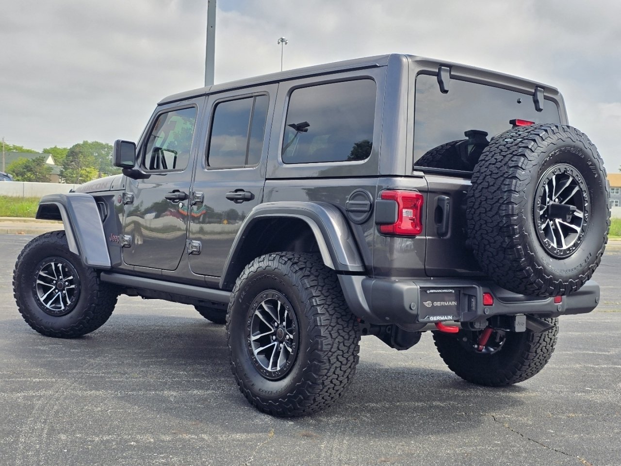 Used 2025 Jeep Wrangler Unlimited Rubicon AWD/4WD image 15