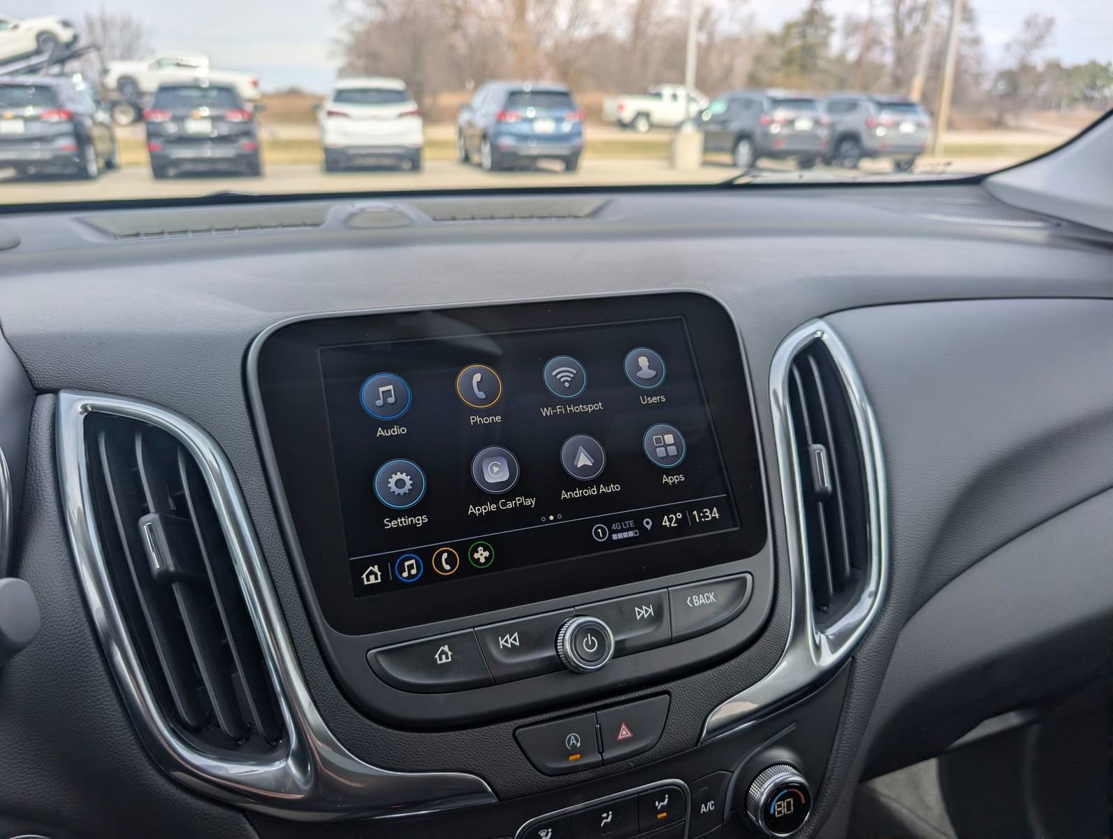 Used 2024 Chevrolet Equinox LT image 17