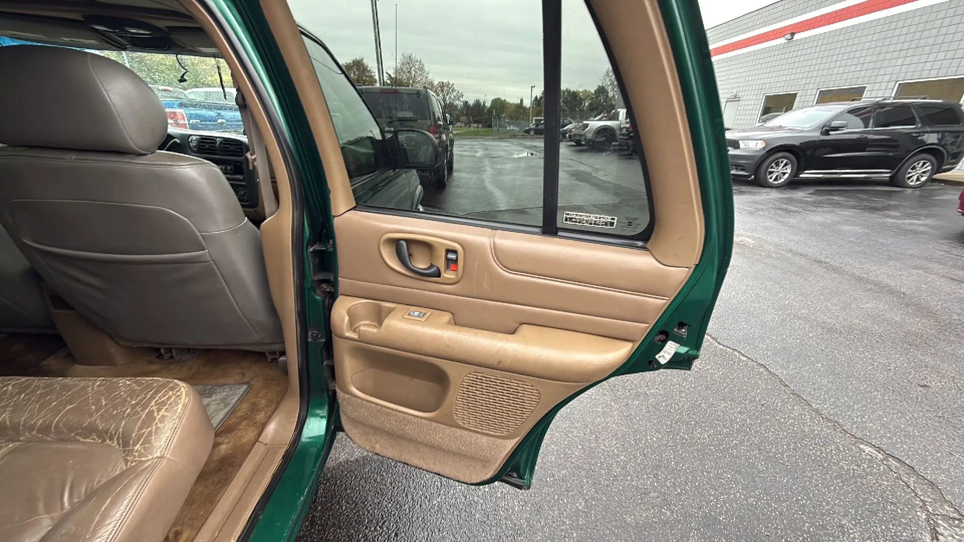 Used 2000 Chevrolet Blazer LT w/ LT Preferred Equipment Group image 14