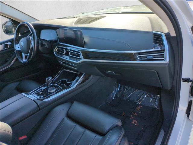 Used 2020 BMW X7 xDrive40i w/ Premium Package image 27