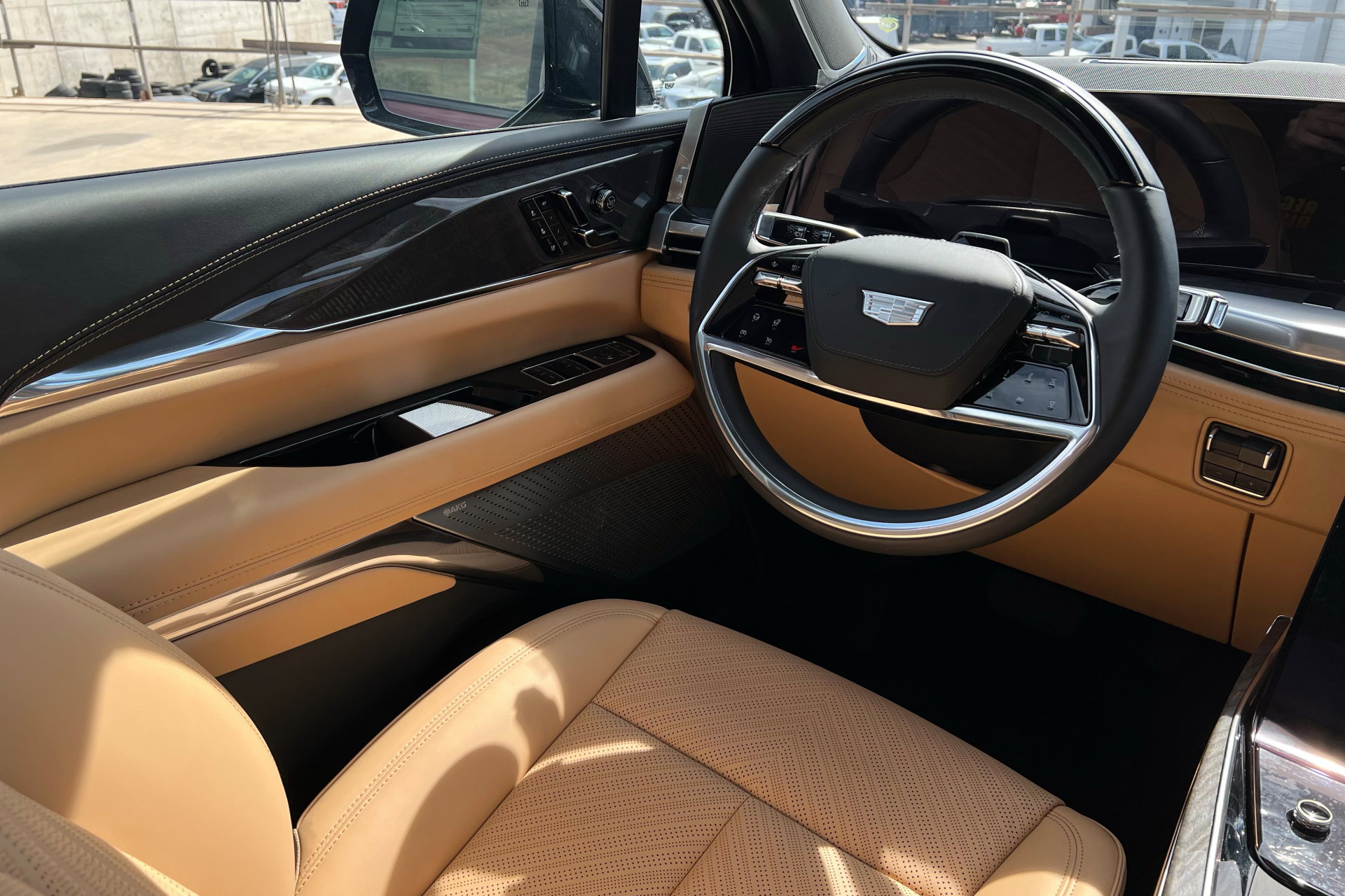 New 2025 Cadillac Escalade IQ Luxury 2 image 12