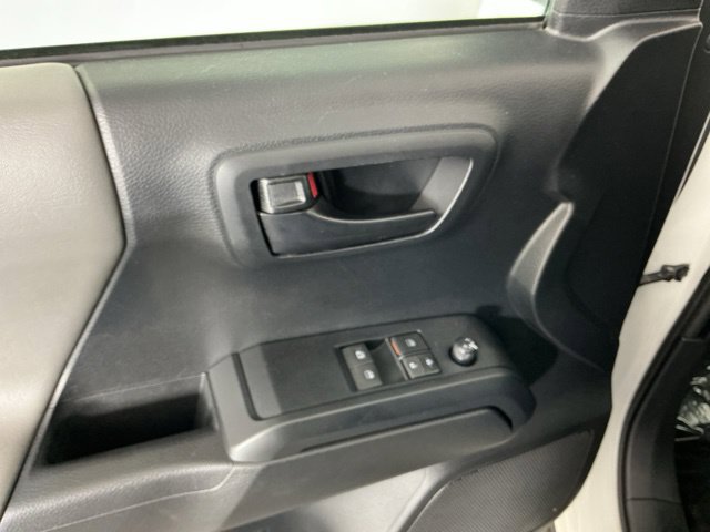 Used 2019 Toyota Tacoma SR w/ SR Convenience Package AWD/4WD image 12