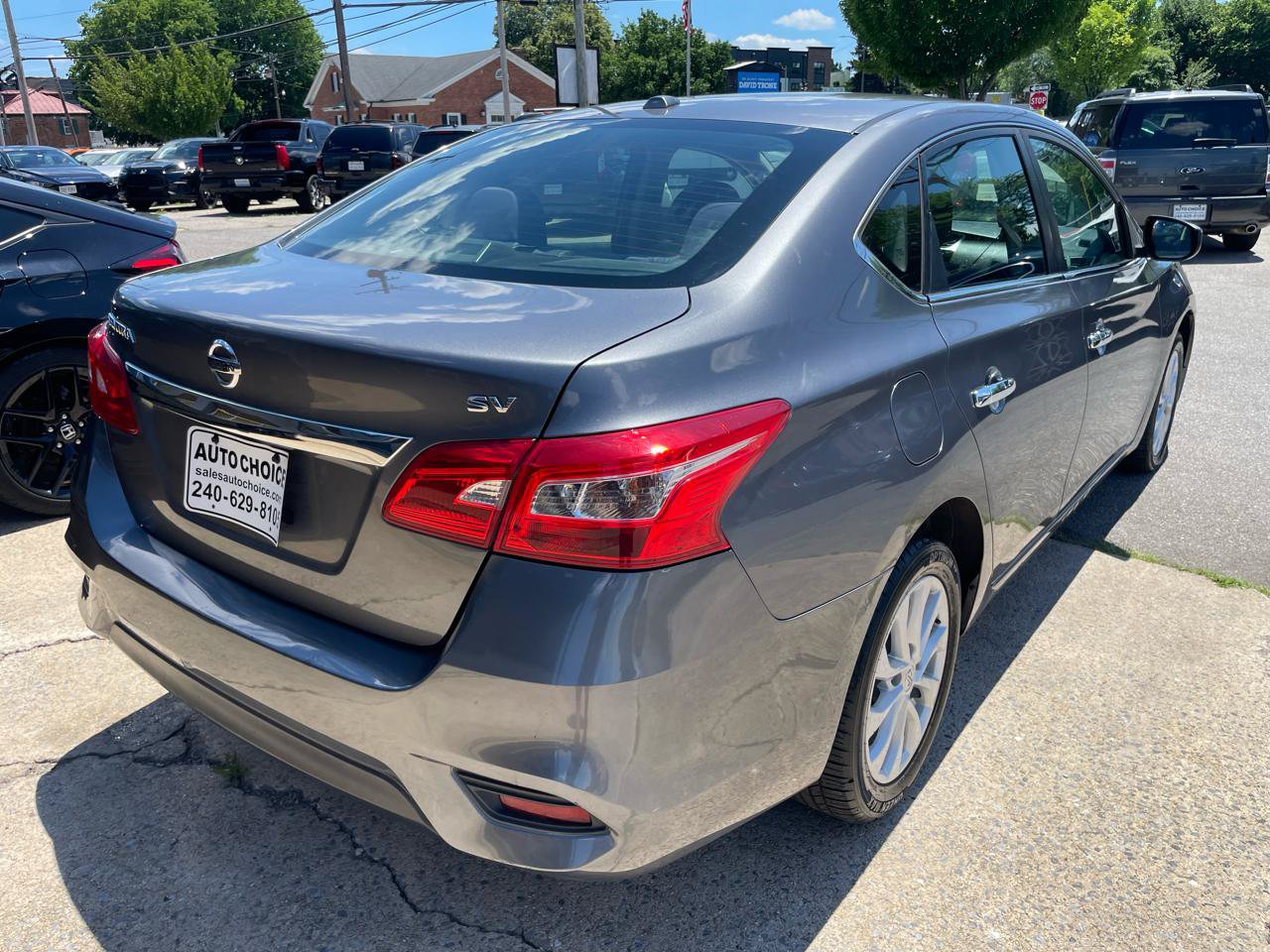 Used 2019 Nissan Sentra SV FWD image 15