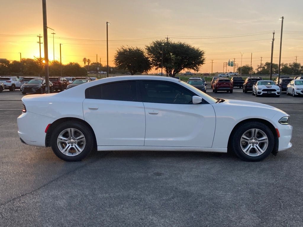 Used 2021 Dodge Charger SXT w/ Leather Interior Group RWD image 3