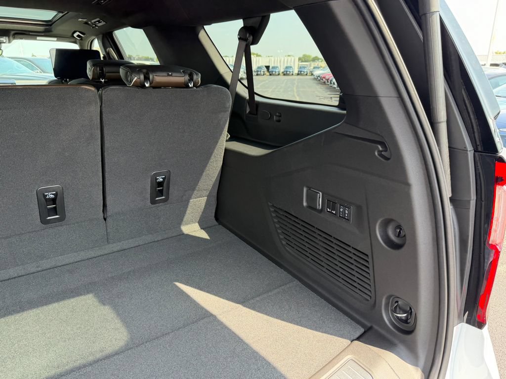 New 2026 GMC Yukon XL Denali Ultimate AWD/4WD image 14