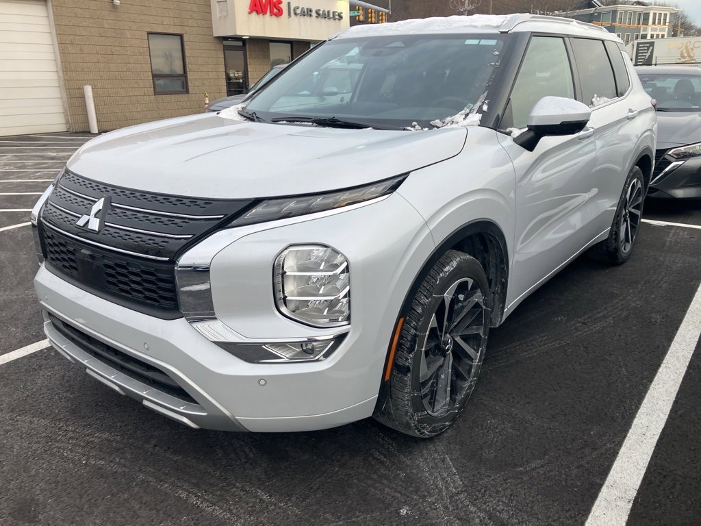 Used 2024 Mitsubishi Outlander SEL
