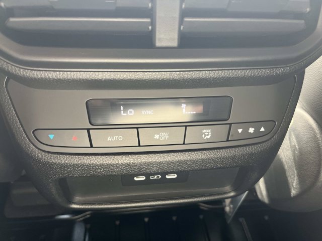 Certified 2025 Honda Pilot Touring image 24