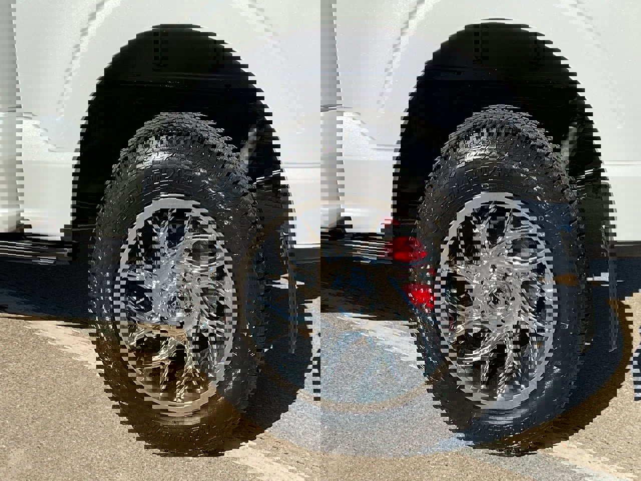 Used 2024 Ford F150 Platinum w/ Equipment Group 702A High image 10