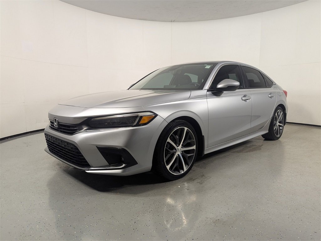 Used 2023 Honda Civic Touring image 3