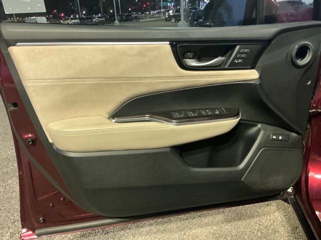 Used 2018 Honda Clarity Touring image 7
