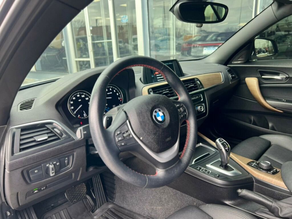Used 2019 BMW 230i xDrive Convertible w/ Convenience Package image 15