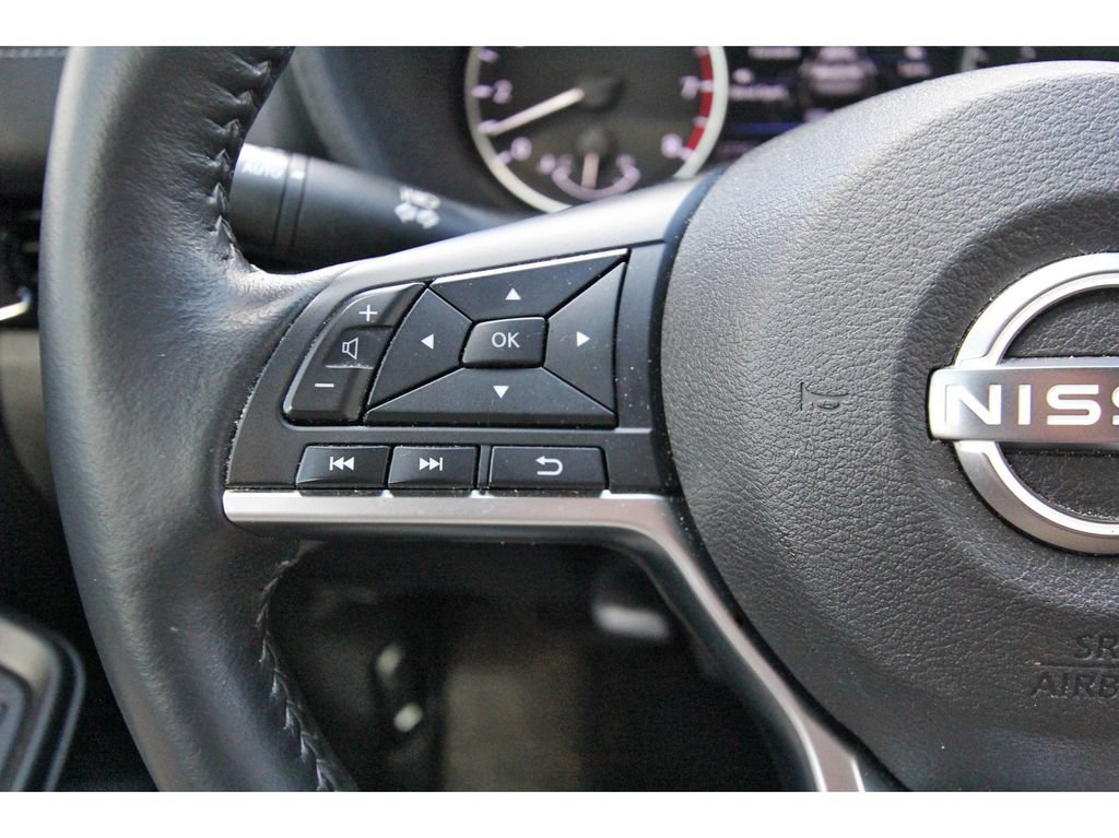 Used 2025 Nissan Sentra SV w/ All-Weather Package FWD image 13