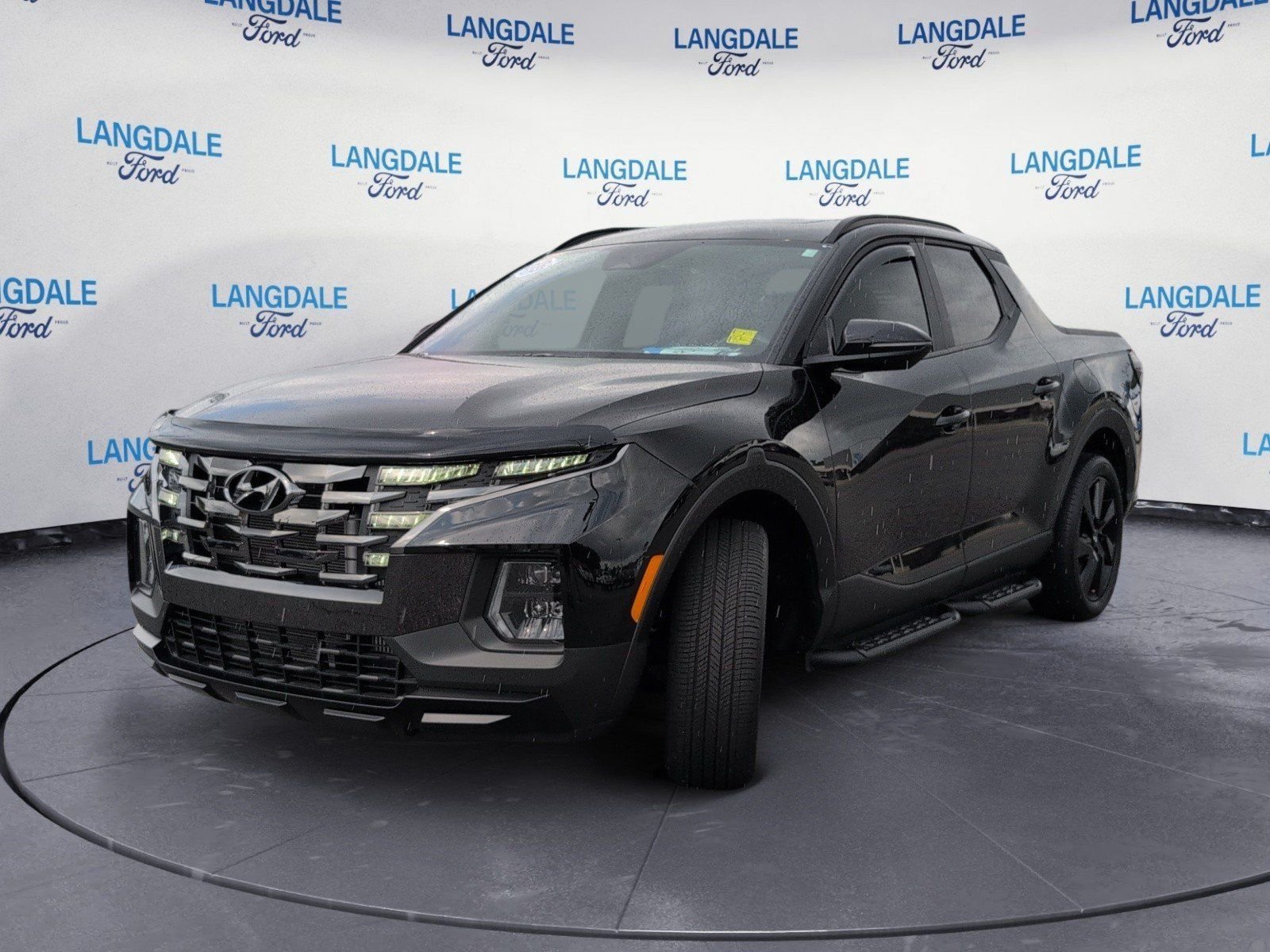 Used 2024 Hyundai Santa Cruz Night AWD/4WD image 11