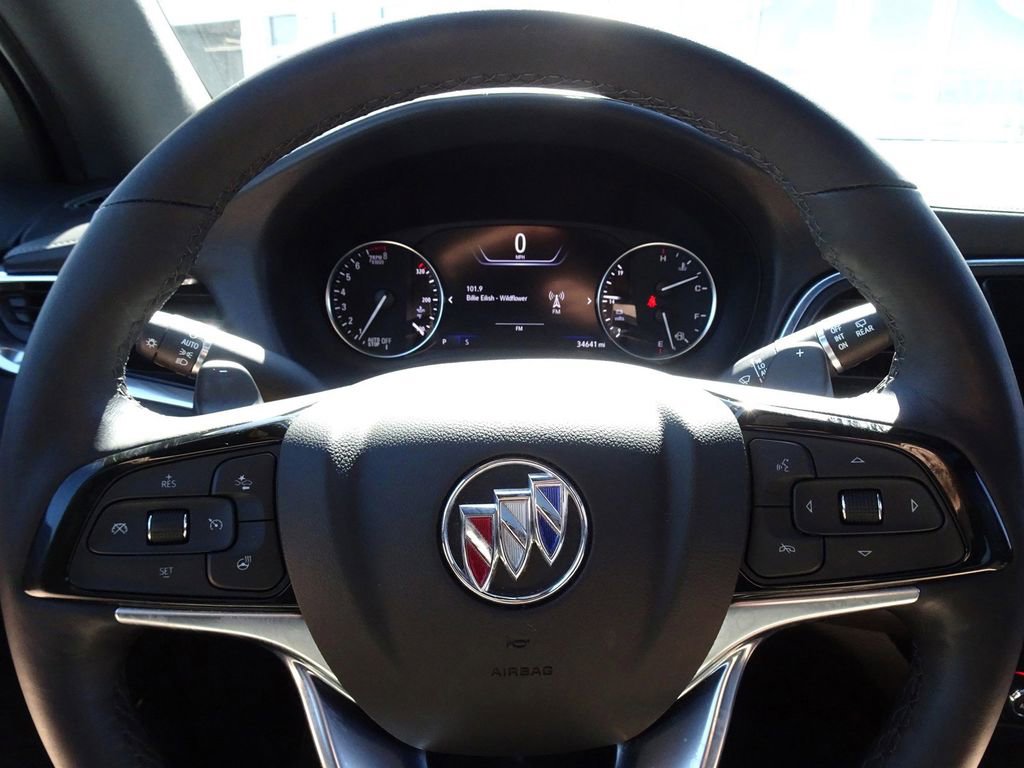 Used 2023 Buick Enclave Avenir image 19