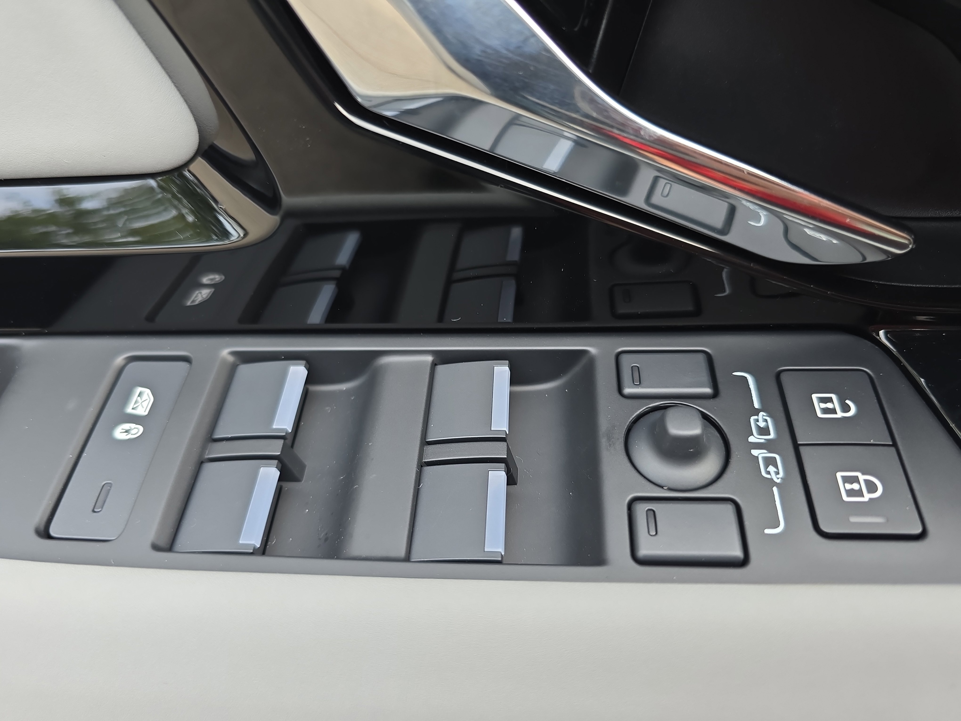 New 2026 Land Rover Range Rover Evoque Dynamic SE image 28