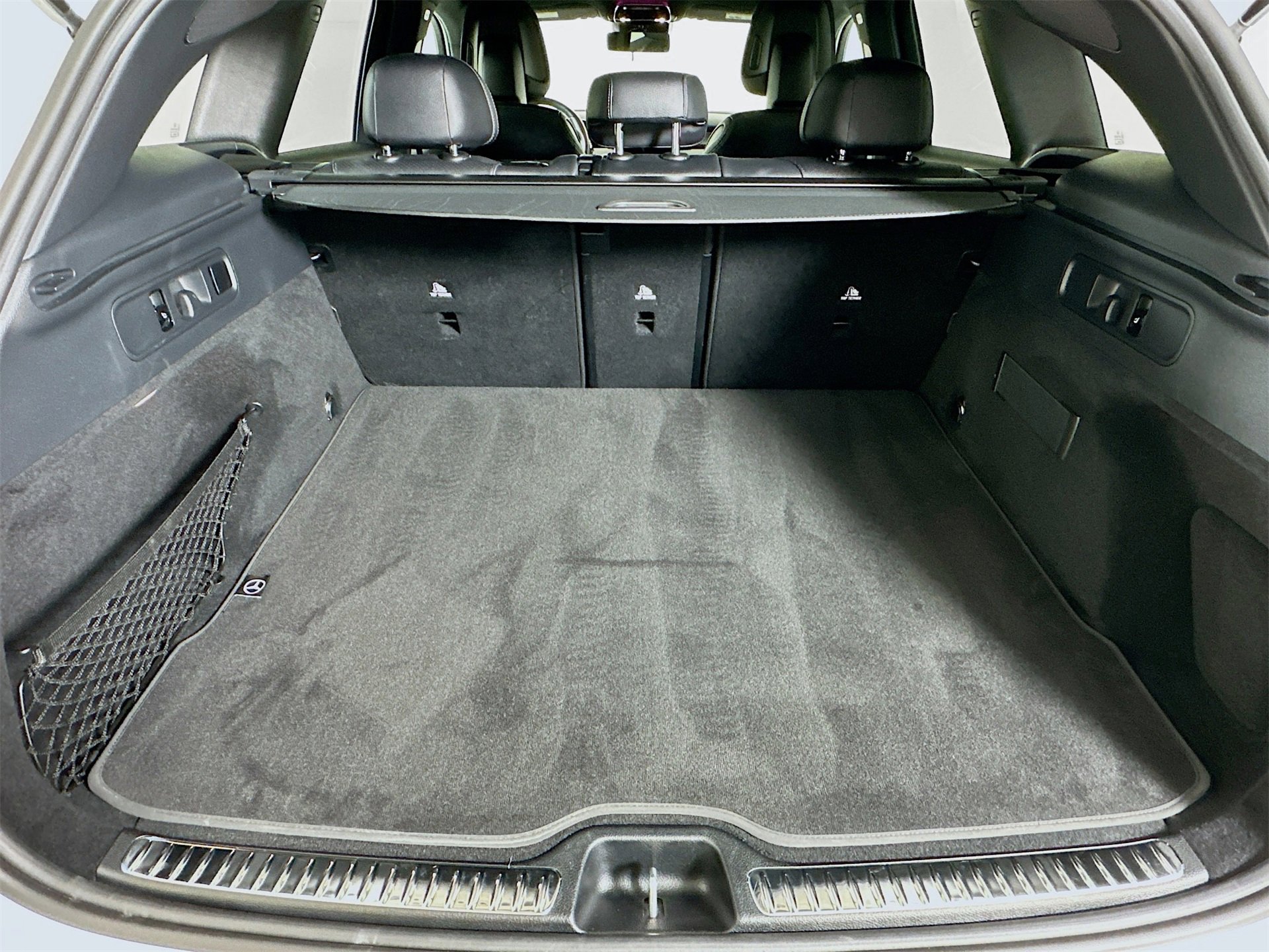 Certified 2025 Mercedes-Benz GLC 300 image 27