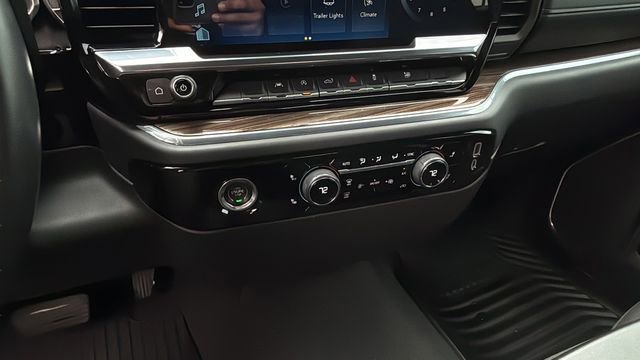 Used 2023 Chevrolet Silverado 1500 RST AWD/4WD image 14
