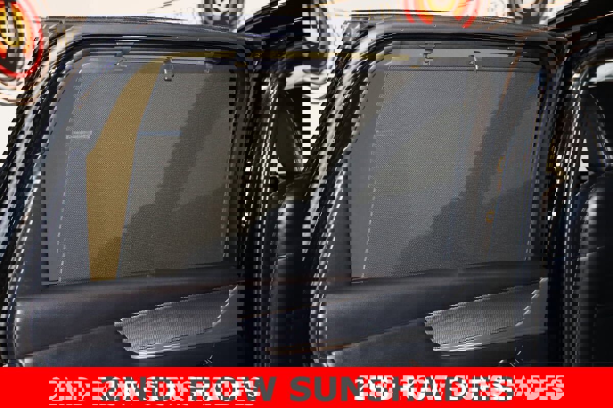 Used 2025 MAZDA CX-70 Plug-In Hybrid w/ Premium Pkg image 13