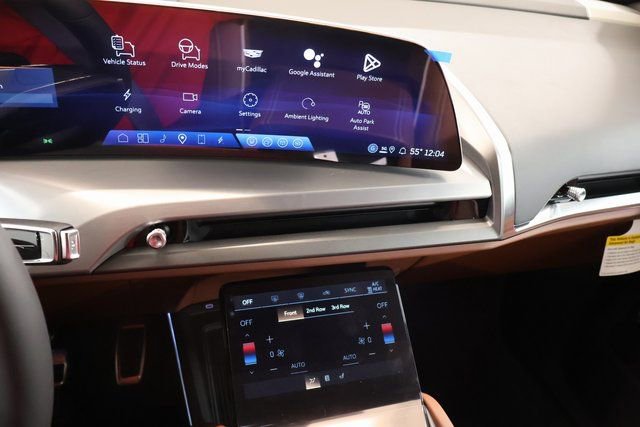 New 2026 Cadillac Vistiq Platinum image 18