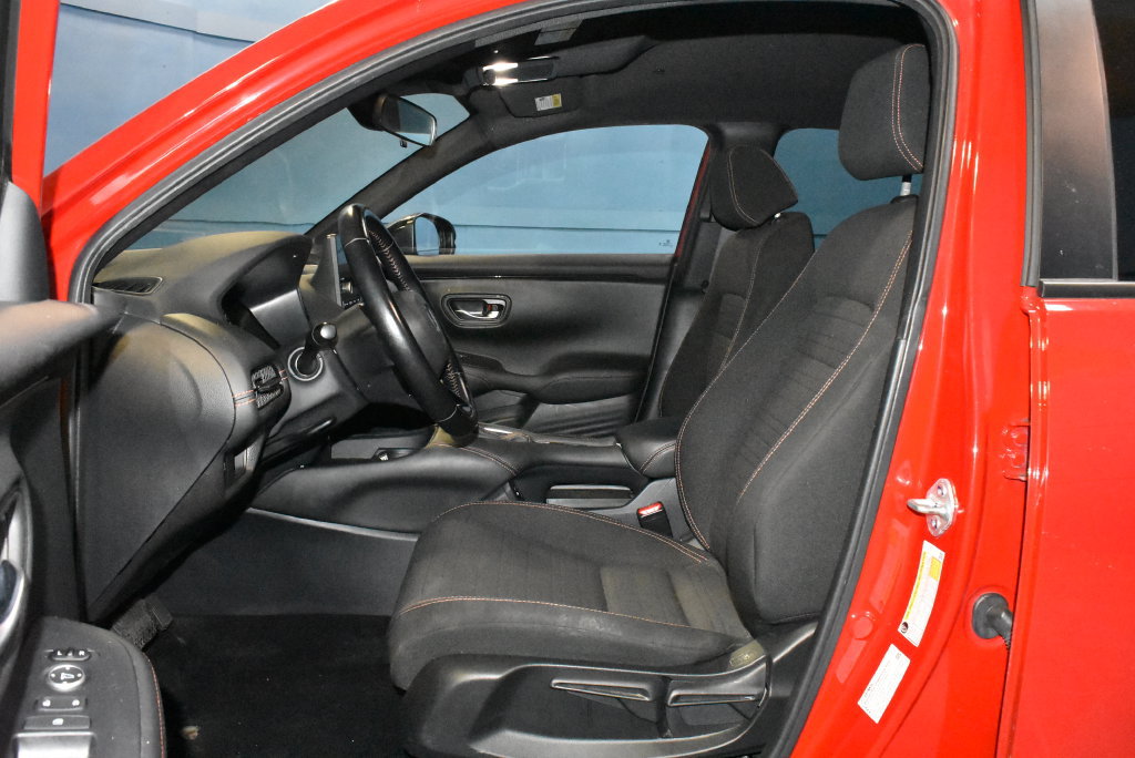 Used 2025 Honda HR-V Sport image 6