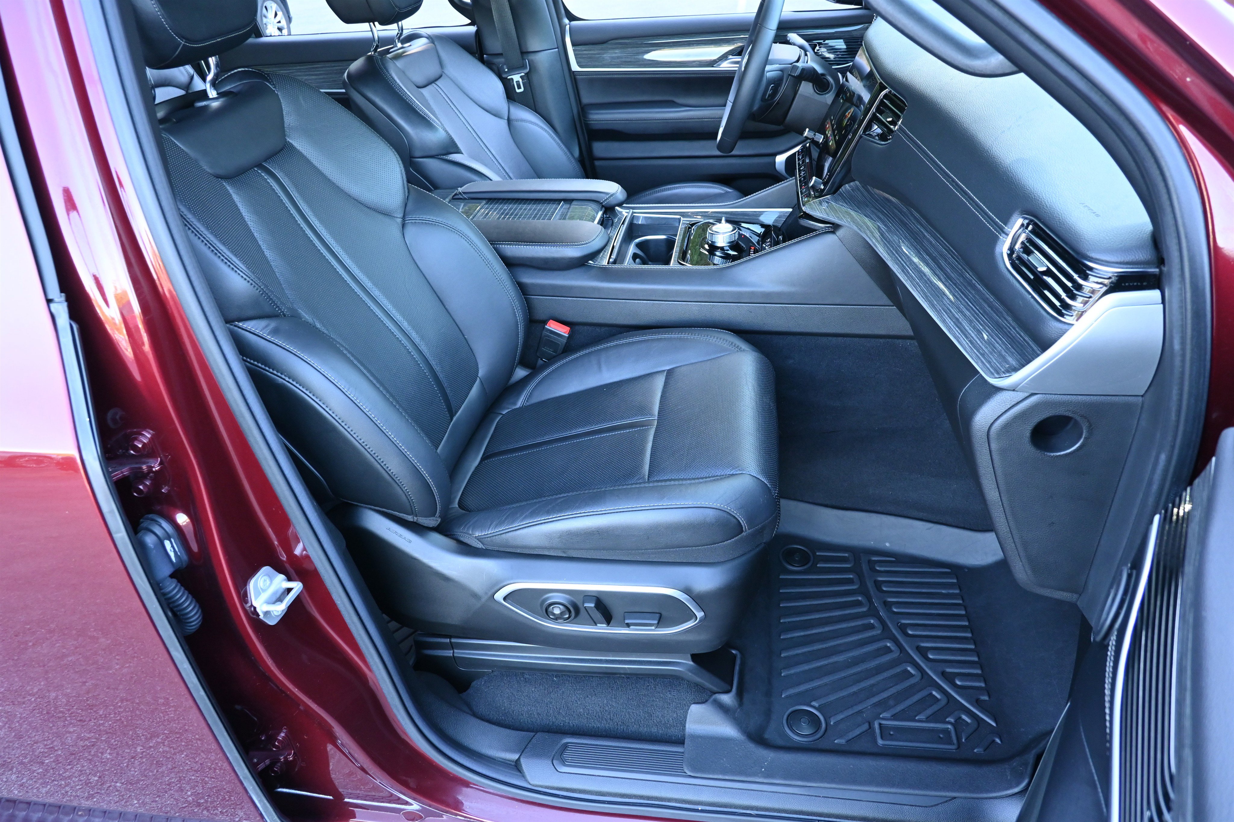 Used 2022 Jeep Wagoneer Series II image 24