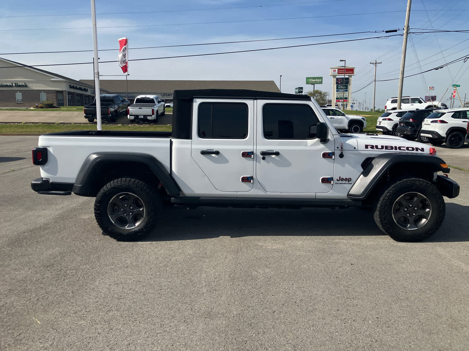 Used 2020 Jeep Gladiator Rubicon w/ Auxiliary Switch Group image 8